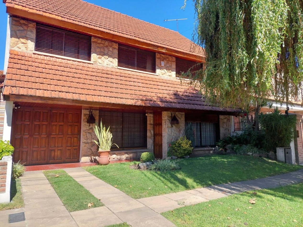 Venta casa Castelar Norte 5 Amb Parque