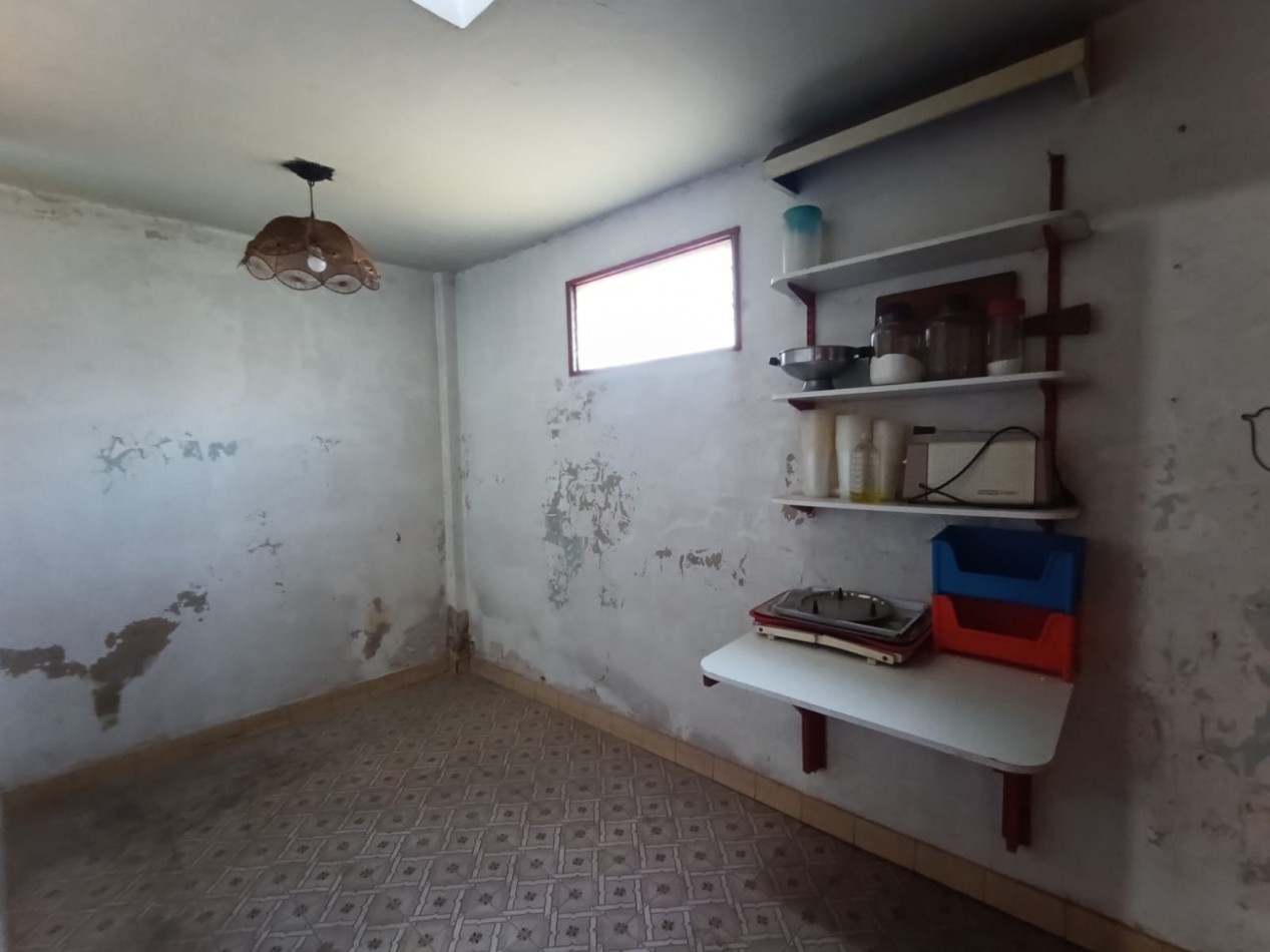 Casa venta lote 10 x 40 Paso del rey