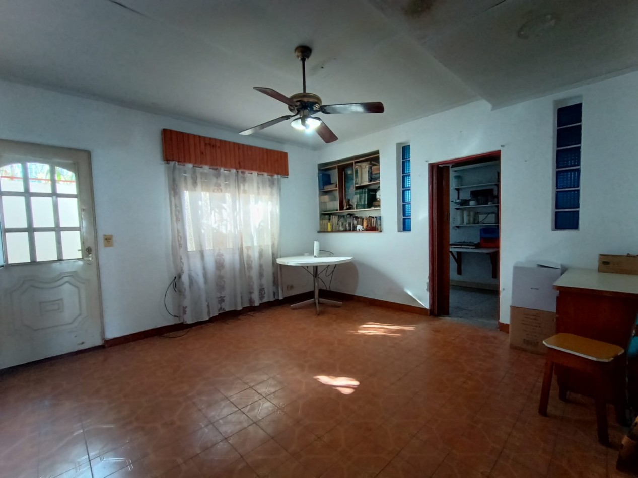 Casa venta lote 10 x 40 Paso del rey