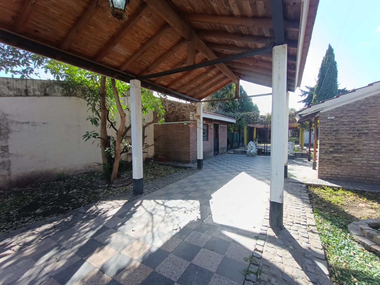 Casa venta lote 10 x 40 Paso del rey