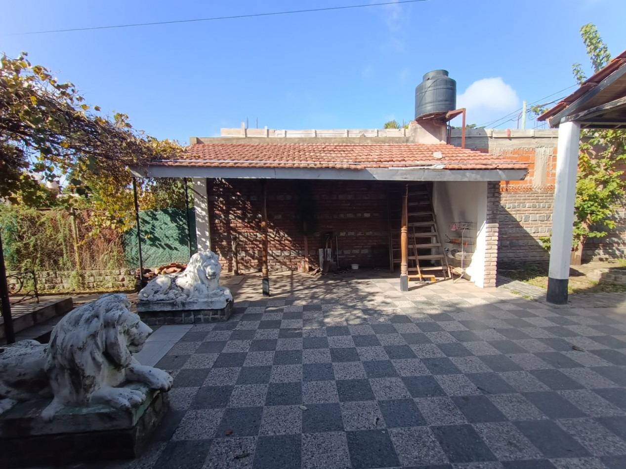 Casa venta lote 10 x 40 Paso del rey