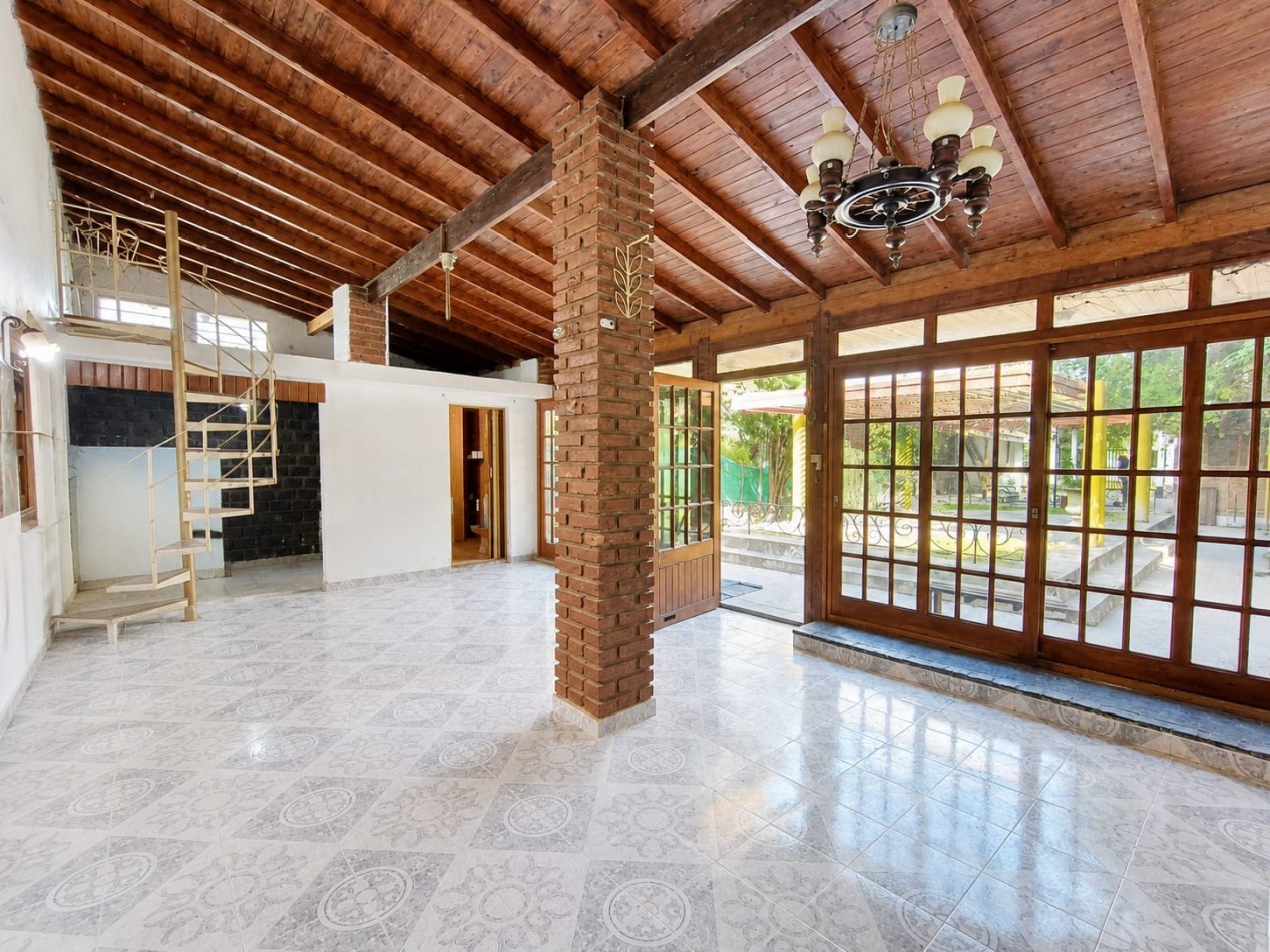 Casa venta lote 10 x 40 Paso del rey