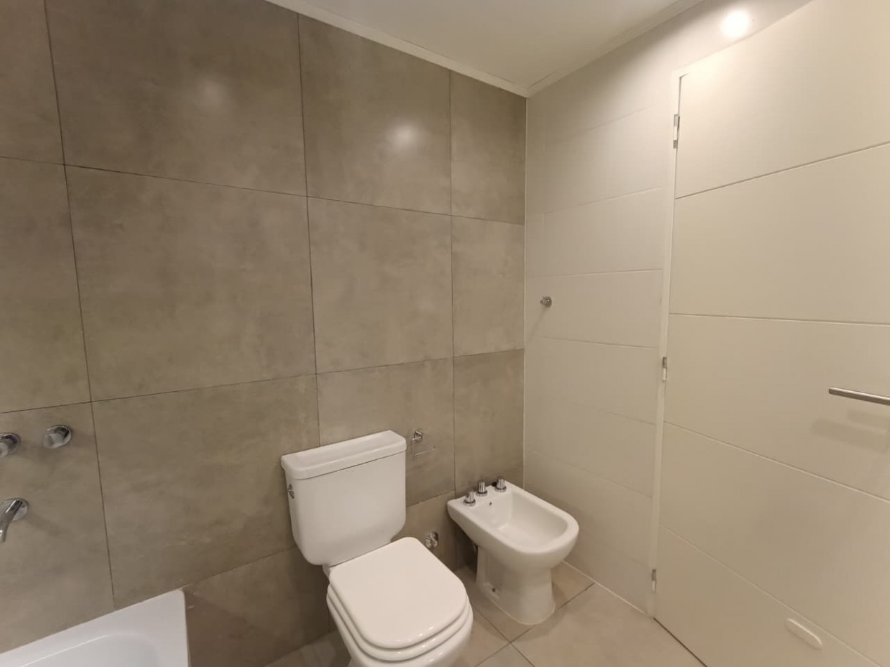 Venta duplex 3 ambientes Ituzaingo Norte en complejo