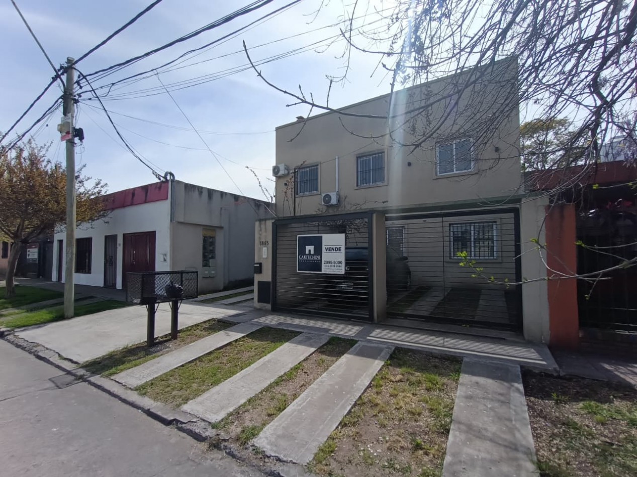Venta departamento 3 ambientes Castelar norte