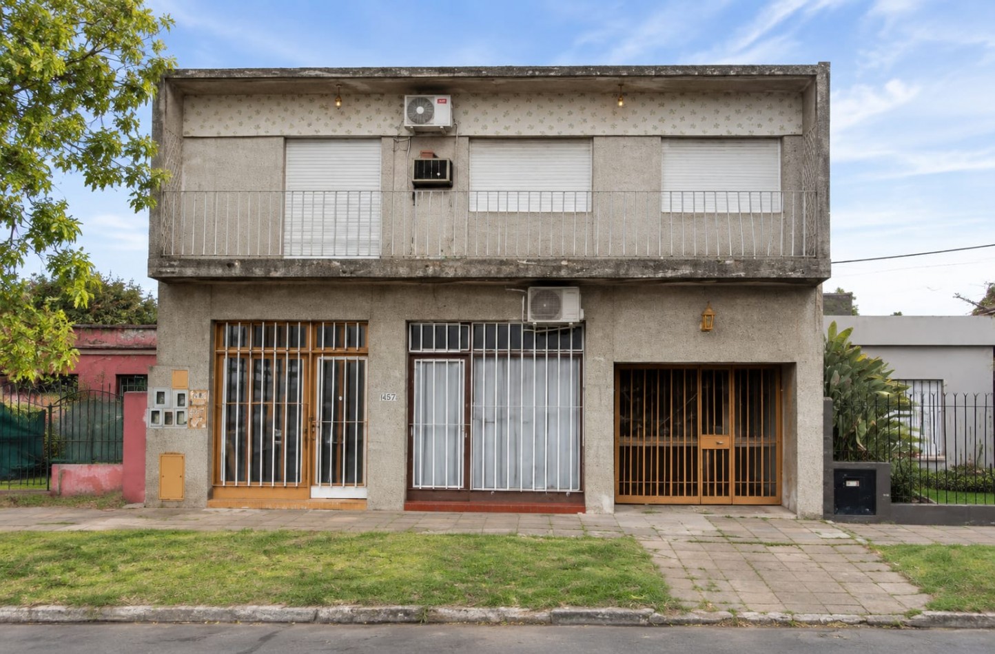 Venta Casa 3 ambientes + local Merlo centro